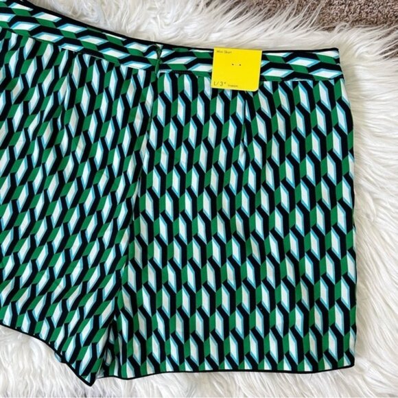 Diane von Furstenberg Target Green Geo Skort Large NWT - Picture 8 of 10